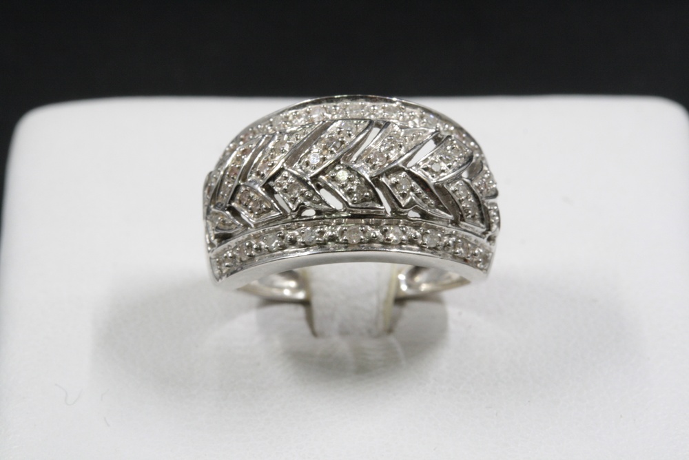 ANELLO PAVÈ A FASCIA